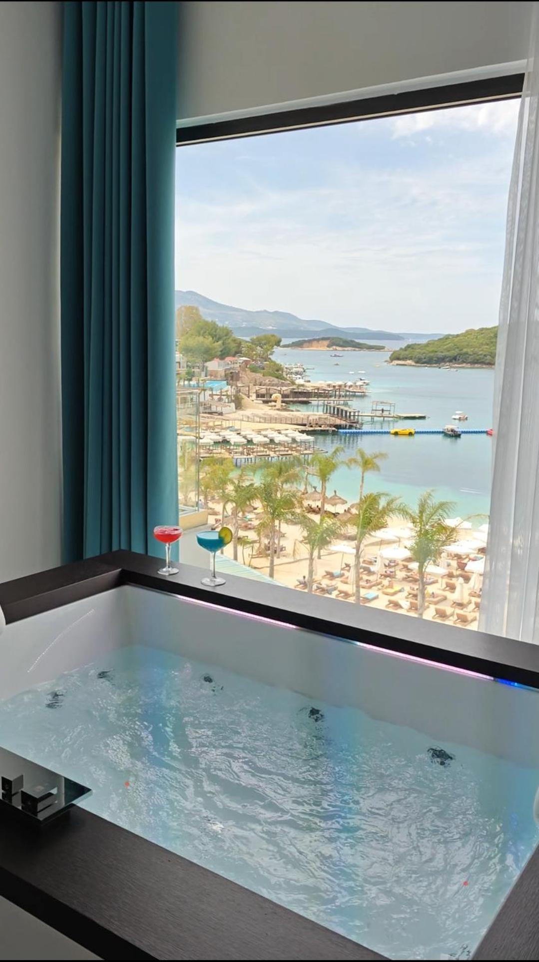 King Hotell 4*